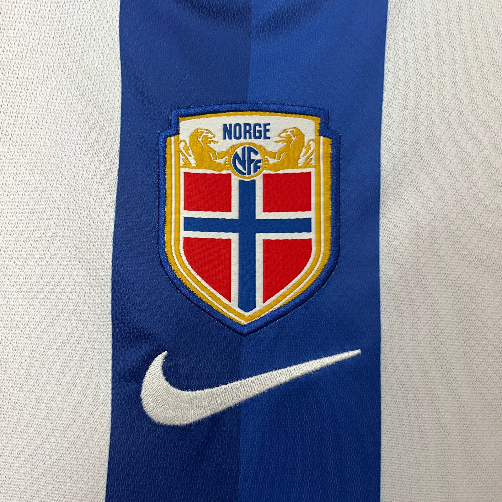 CAMISETA PRIMERA EQUIPACIÓN NORUEGA 2024 VERSIÓN FAN - Imagen 4
