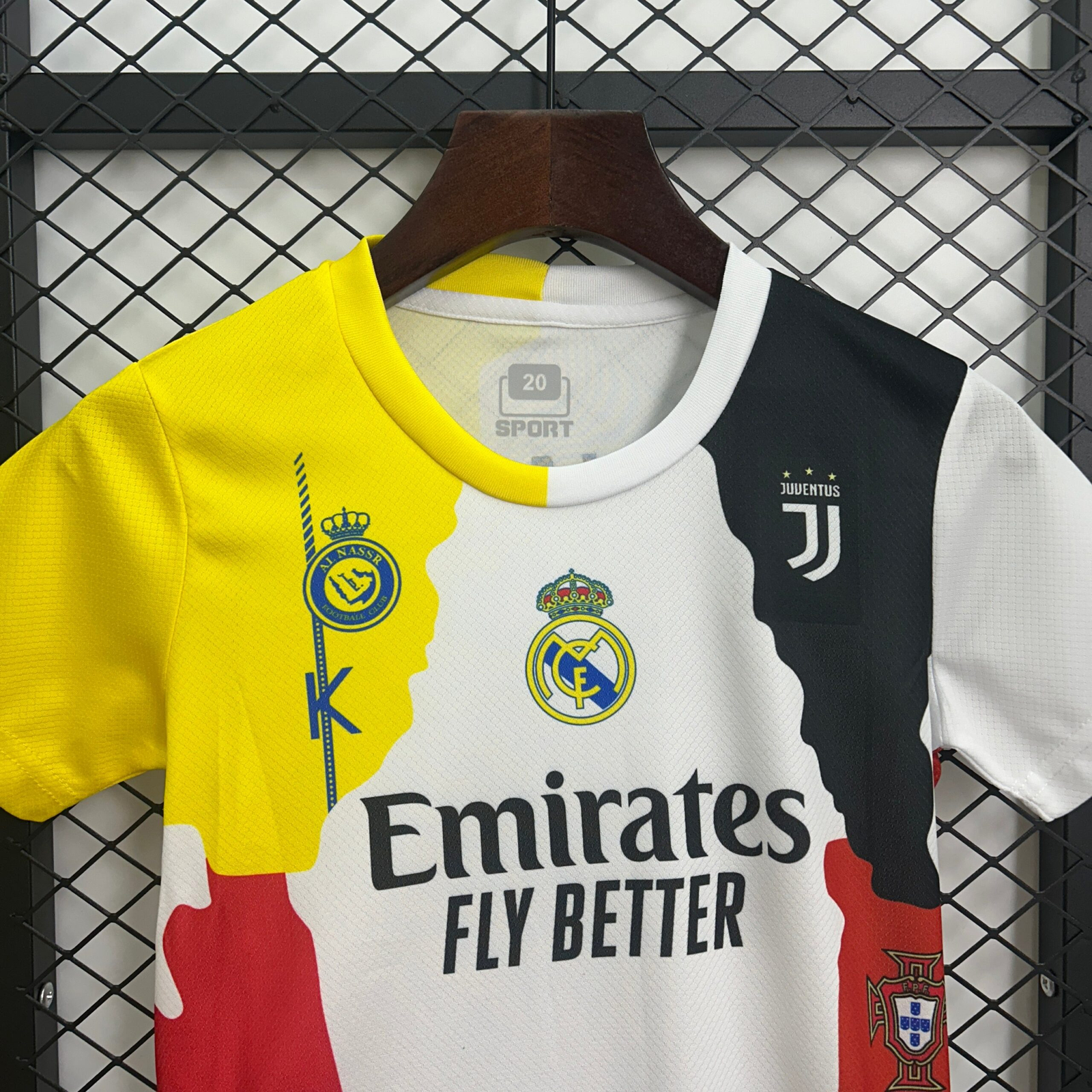 CAMISETA CONCEPTO CRISTIANO RONALDO VERSIÓN INFANTIL - Imagen 2