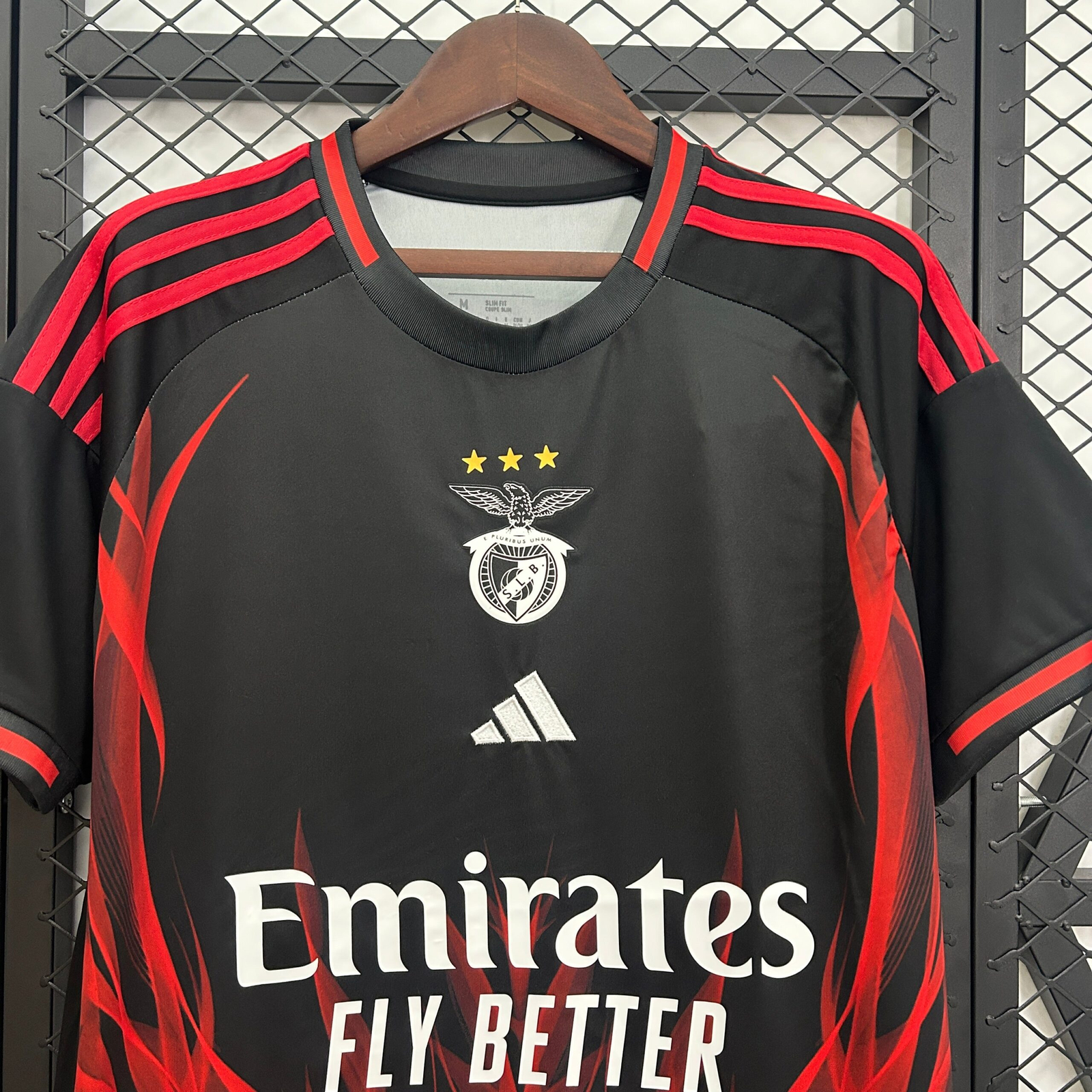 CAMISETA CONCEPTO BENFICA 24/25 VERSIÓN FAN - Imagen 2
