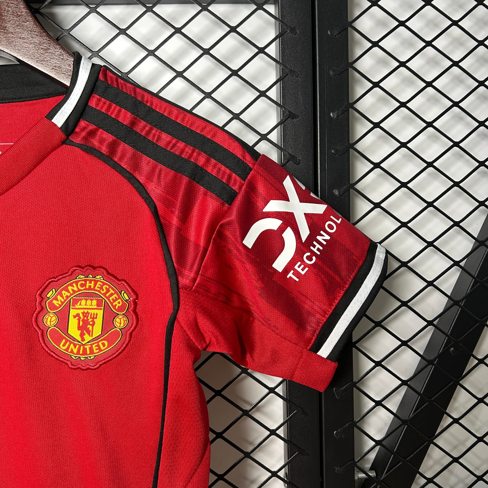 CAMISETA PRIMERA EQUIPACIÓN MANCHESTER UNITED 25/26 VERSIÓN INFANTIL - Imagen 5