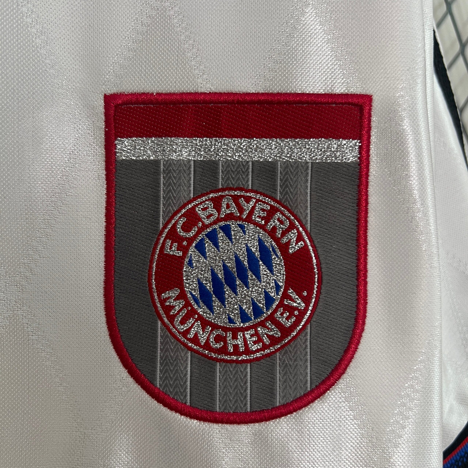 CAMISETA SEGUNDA EQUIPACIÓN BAYERN MUNICH 1996/98 - Imagen 4