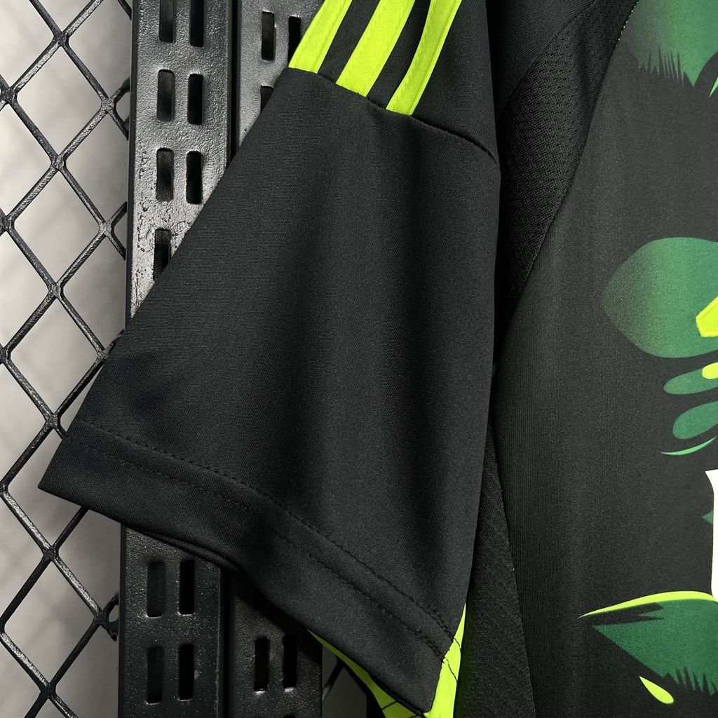 CAMISETA CONCEPTO REAL MADRID 24/25 VERSIÓN FAN - Imagen 2