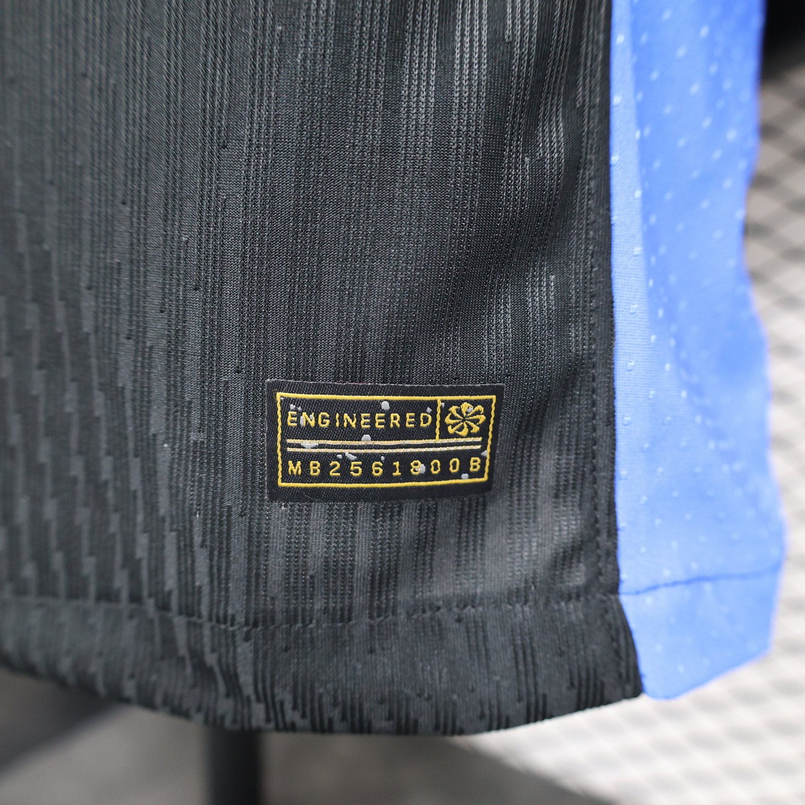 CAMISETA SEGUNDA EQUIPACIÓN BARCELONA 24/25 VERSIÓN JUGADOR - Imagen 9