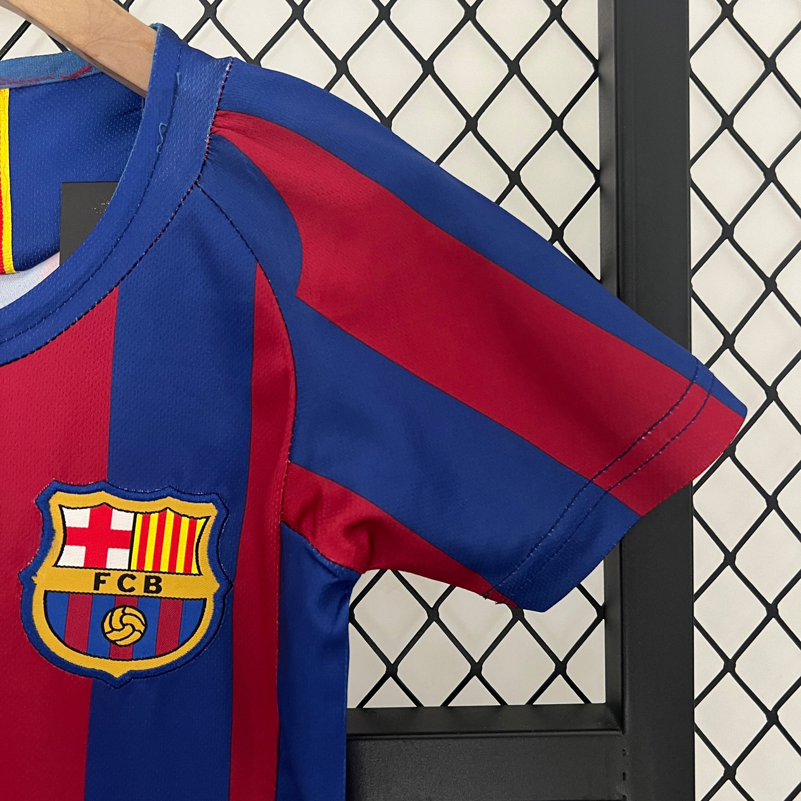 CAMISETA PRIMERA EQUIPACIÓN BARCELONA 2005/06 INFANTIL - Imagen 5