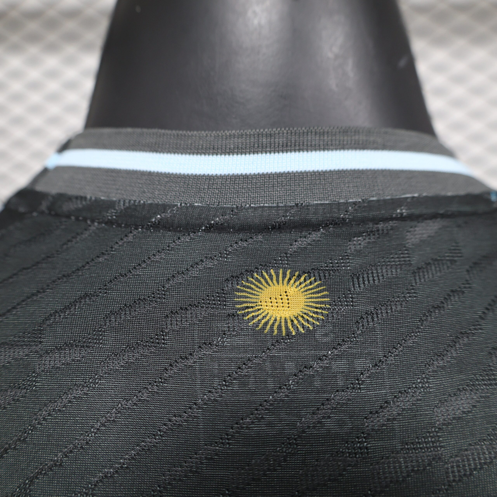 CAMISETA CONCEPTO ARGENTINA 2024 VERSIÓN JUGADOR - Imagen 11