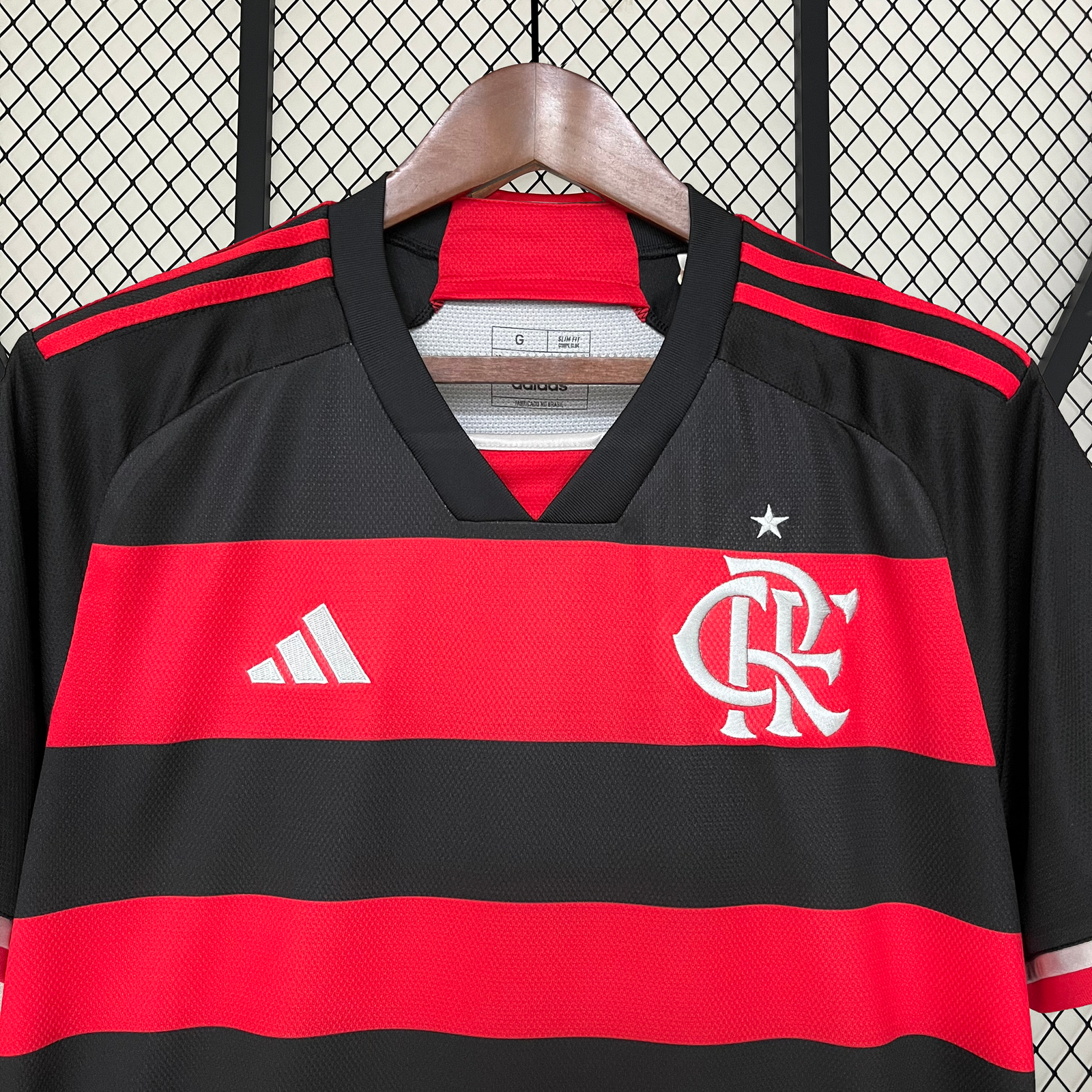 CAMISETA PRIMERA EQUIPACIÓN FLAMENGO 2024 VERSIÓN FAN - Imagen 2