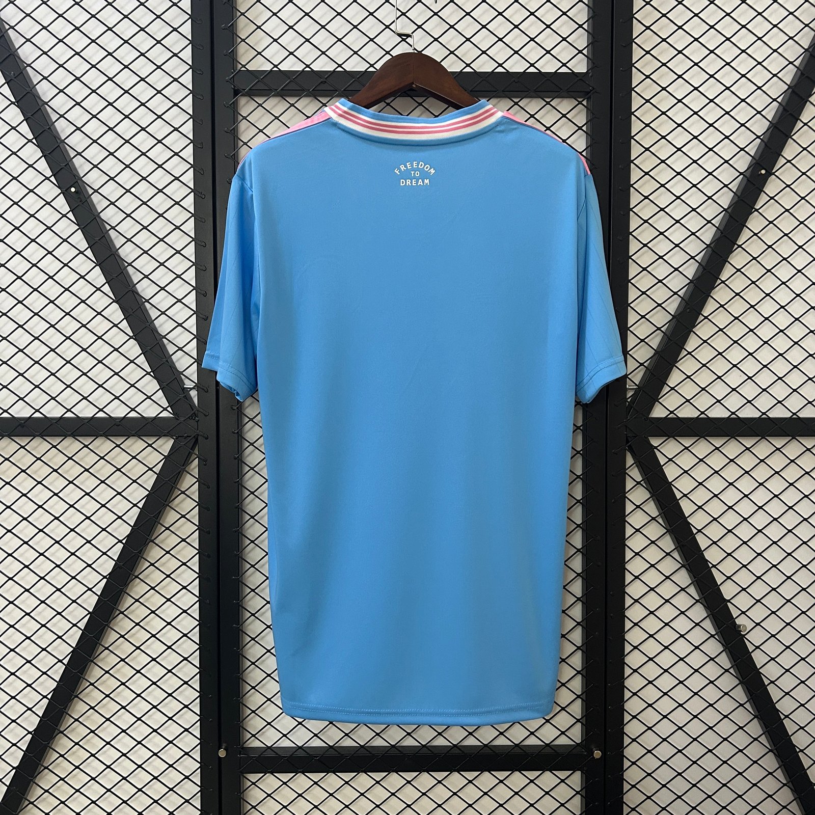 CAMISETA TERCERA EQUIPACIÓN INTER DE MIAMI 2025 VERSIÓN FAN - Imagen 7