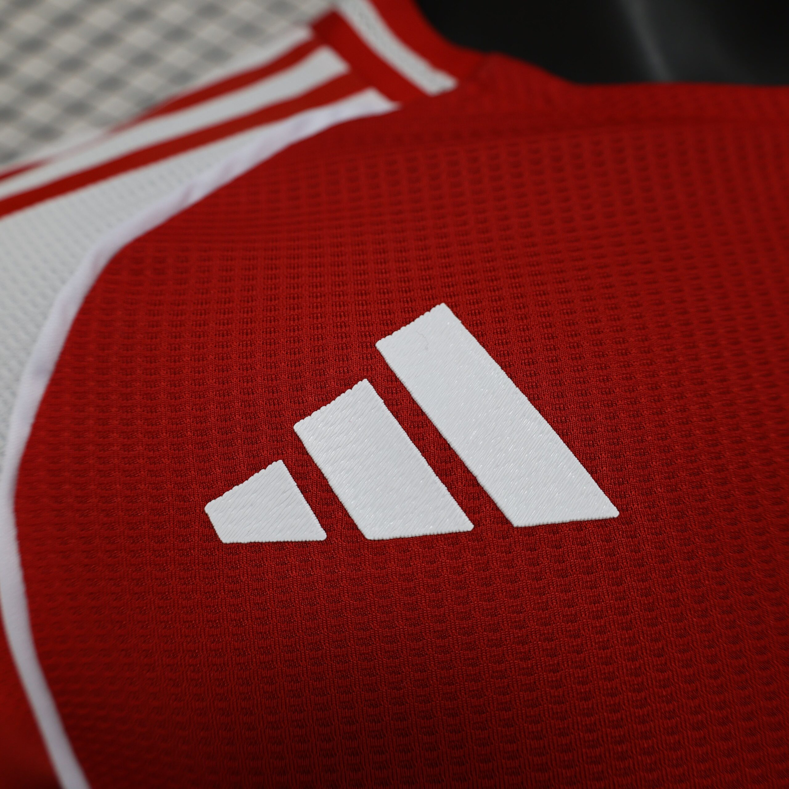 CAMISETA CONCEPTO ARSENAL 25/26 VERSIÓN JUGADOR - Imagen 4