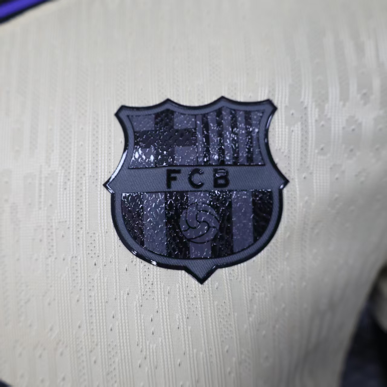 CAMISETA SEGUNDA EQUIPACIÓN BARCELONA 25/26 VERSIÓN JUGADOR - Imagen 4