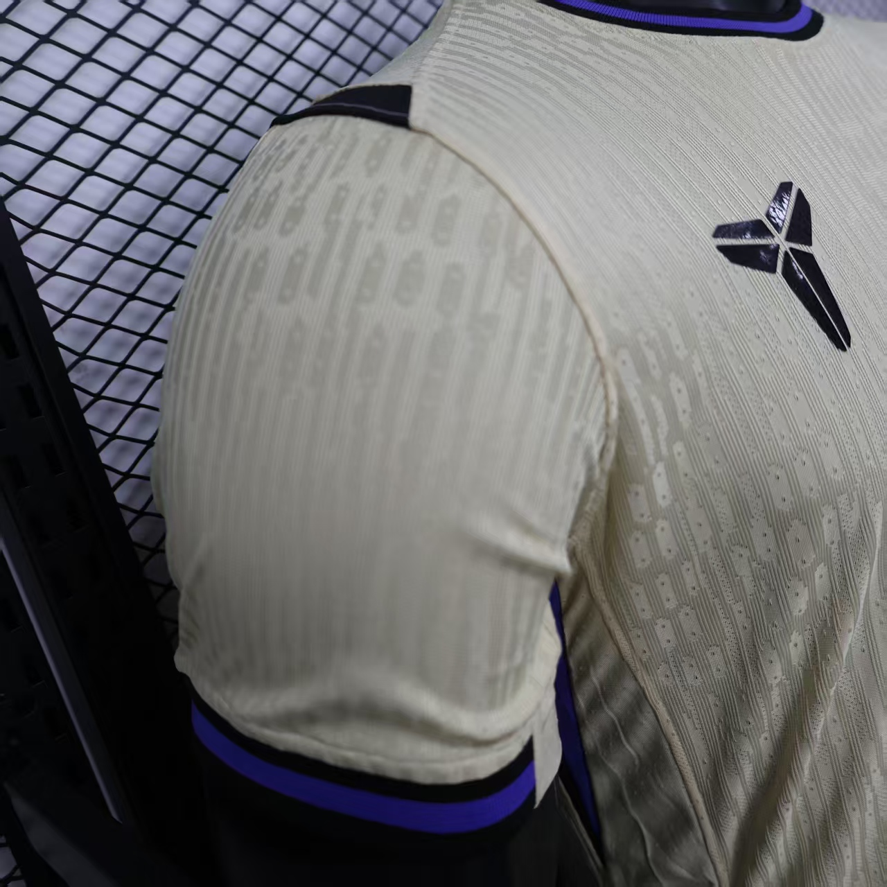 CAMISETA SEGUNDA EQUIPACIÓN BARCELONA 25/26 VERSIÓN JUGADOR - Imagen 5