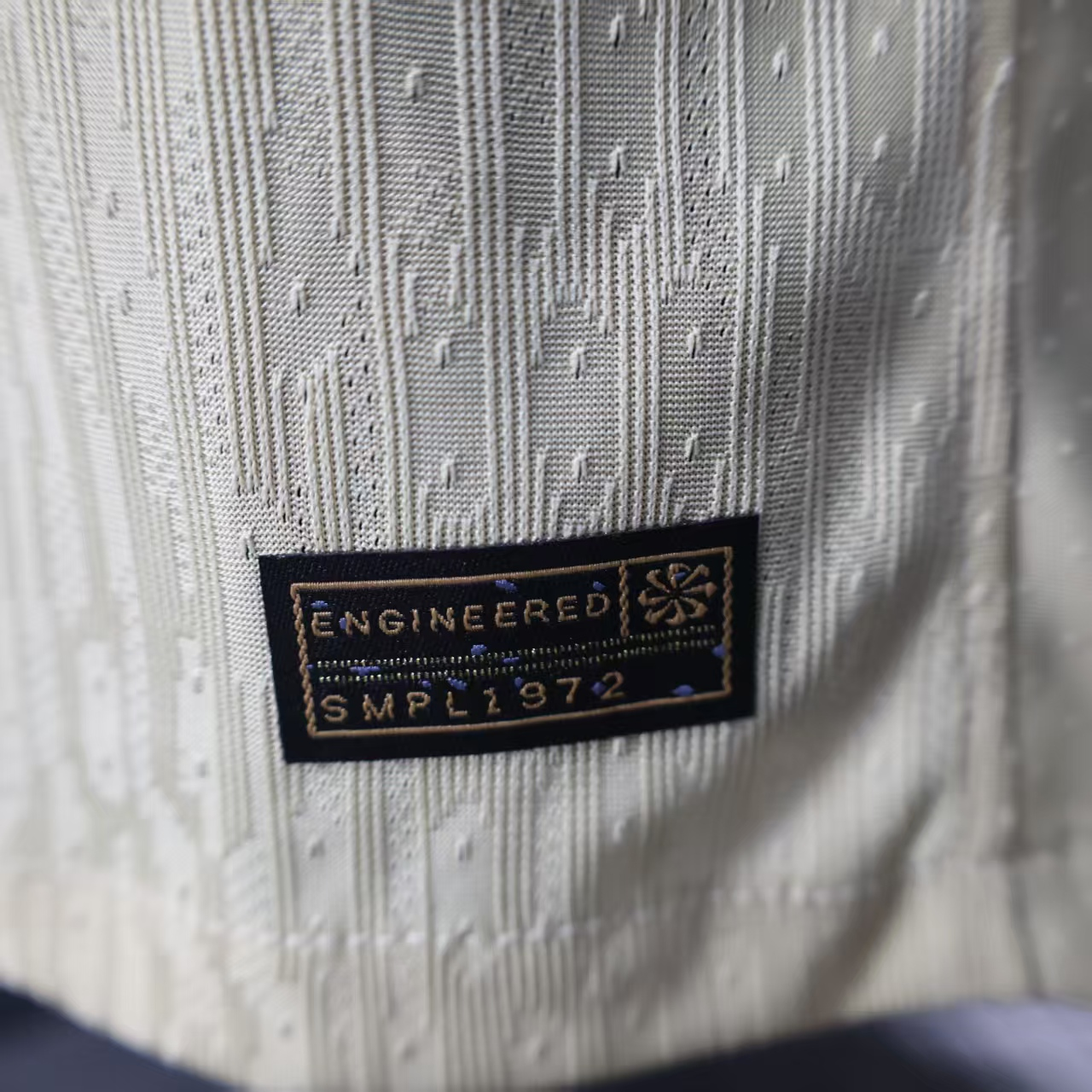 CAMISETA SEGUNDA EQUIPACIÓN BARCELONA 25/26 VERSIÓN JUGADOR - Imagen 10