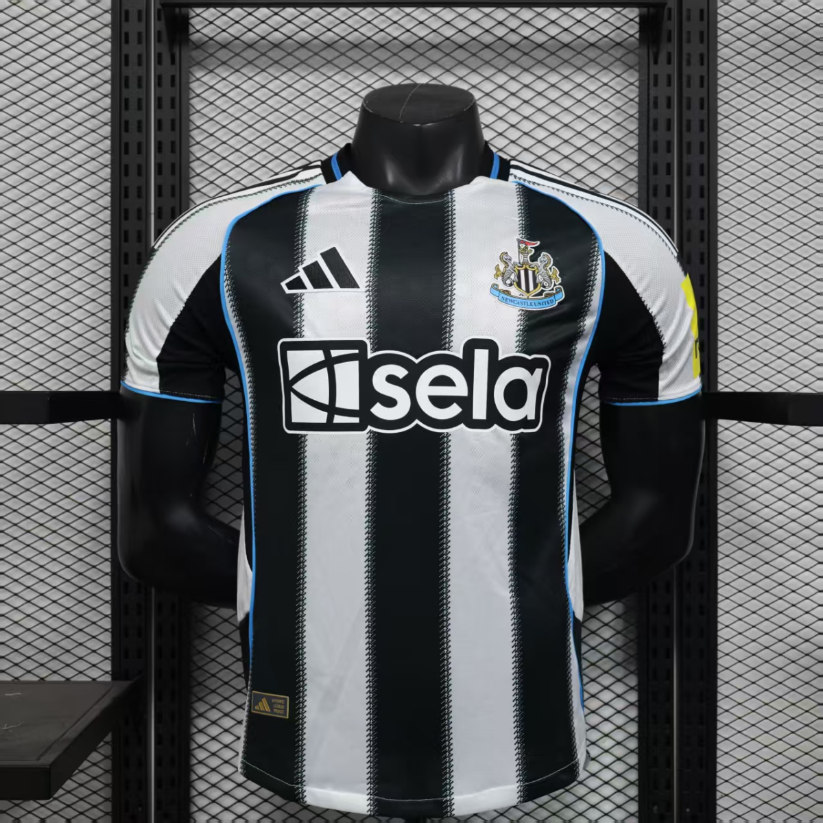 CAMISETA PRIMERA EQUIPACIÓN NEWCASTLE 25/26 VERSIÓN JUGADOR