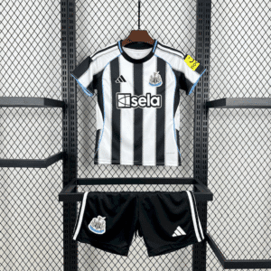 CAMISETA PRIMERA EQUIPACIÓN NEWCASTLE 25/26 VERSIÓN INFANTIL