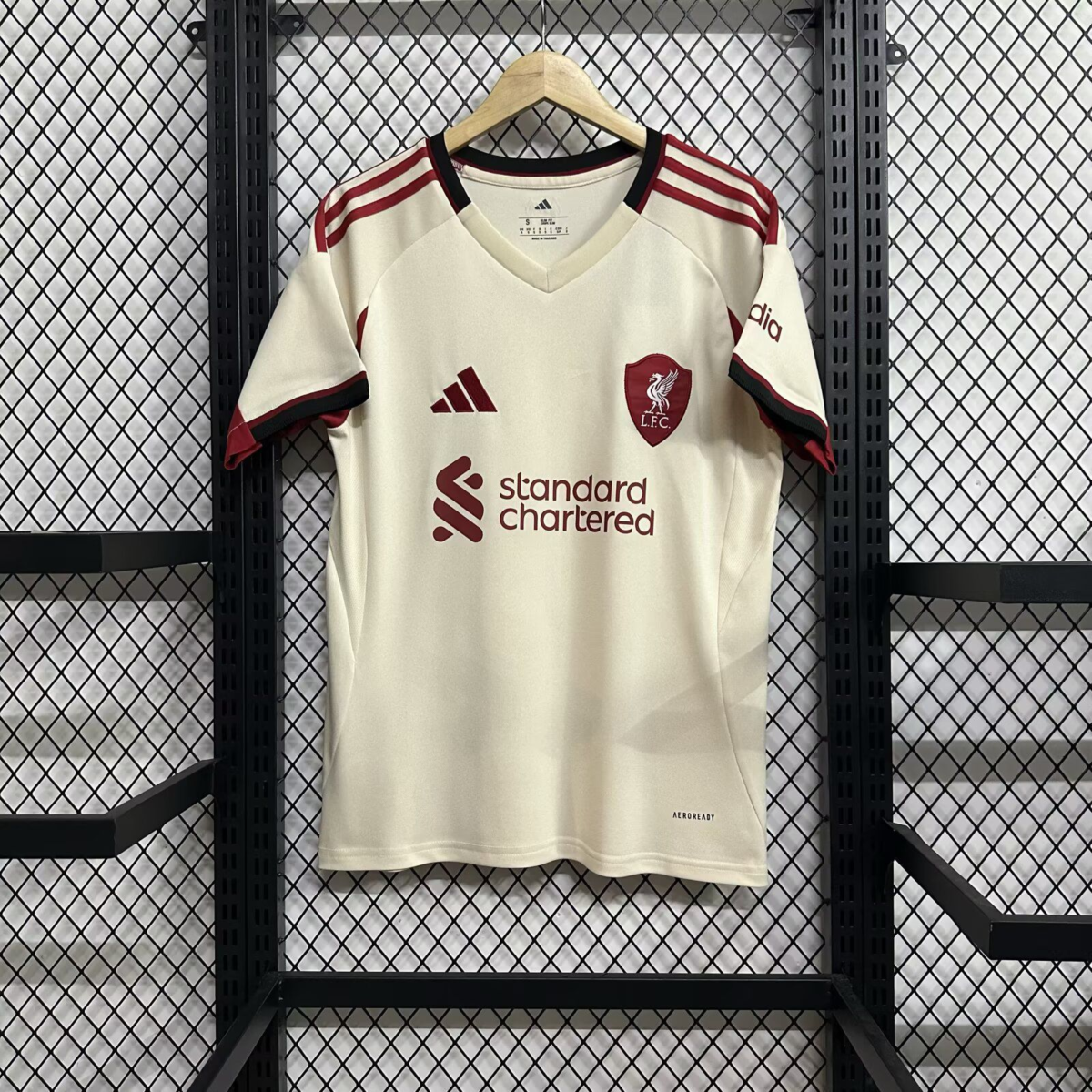 CAMISETA SEGUNDA EQUIPACIÓN LIVERPOOL 25/26 VERSIÓN FAN
