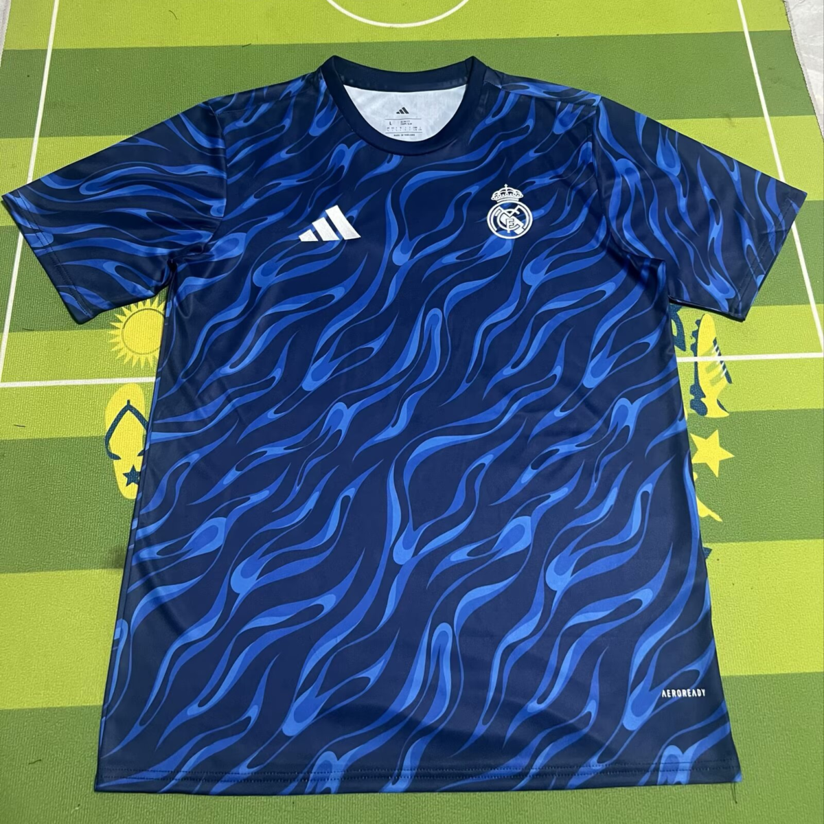 CAMISETA ENTRENAMIENTO REAL MADRID 24/25 VERSIÓN FAN