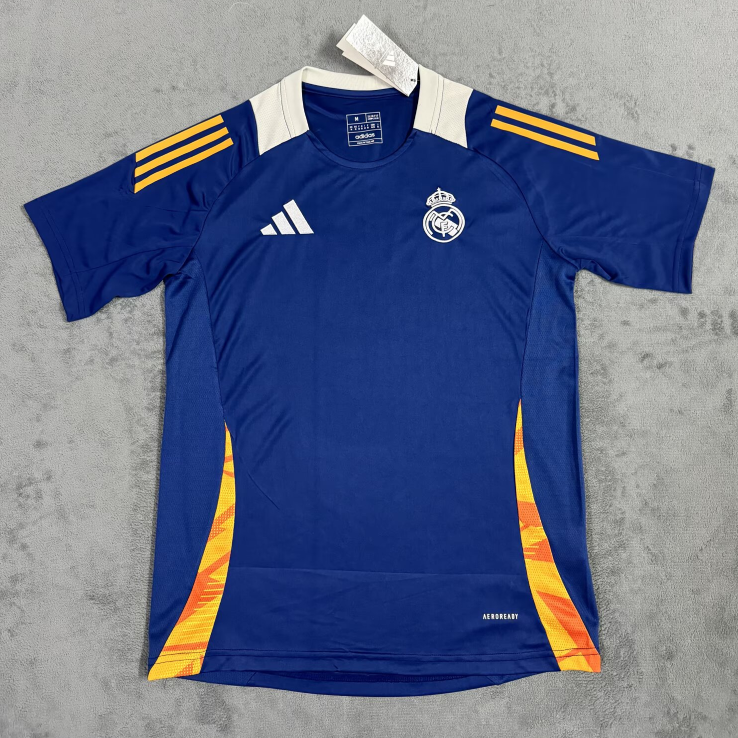 CAMISETA ENTRENAMIENTO REAL MADRID 24/25 VERSIÓN FAN
