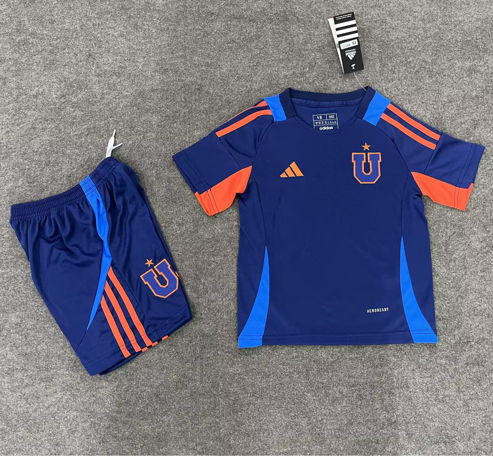 CAMISETA ENTRENAMIENTO U. DE CHILE 2025 VERSIÓN INFANTIL
