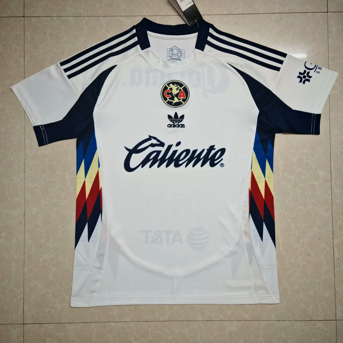 CAMISETA ENTRENAMIENTO CLUB AMÉRICA 25/26 VERSIÓN FAN