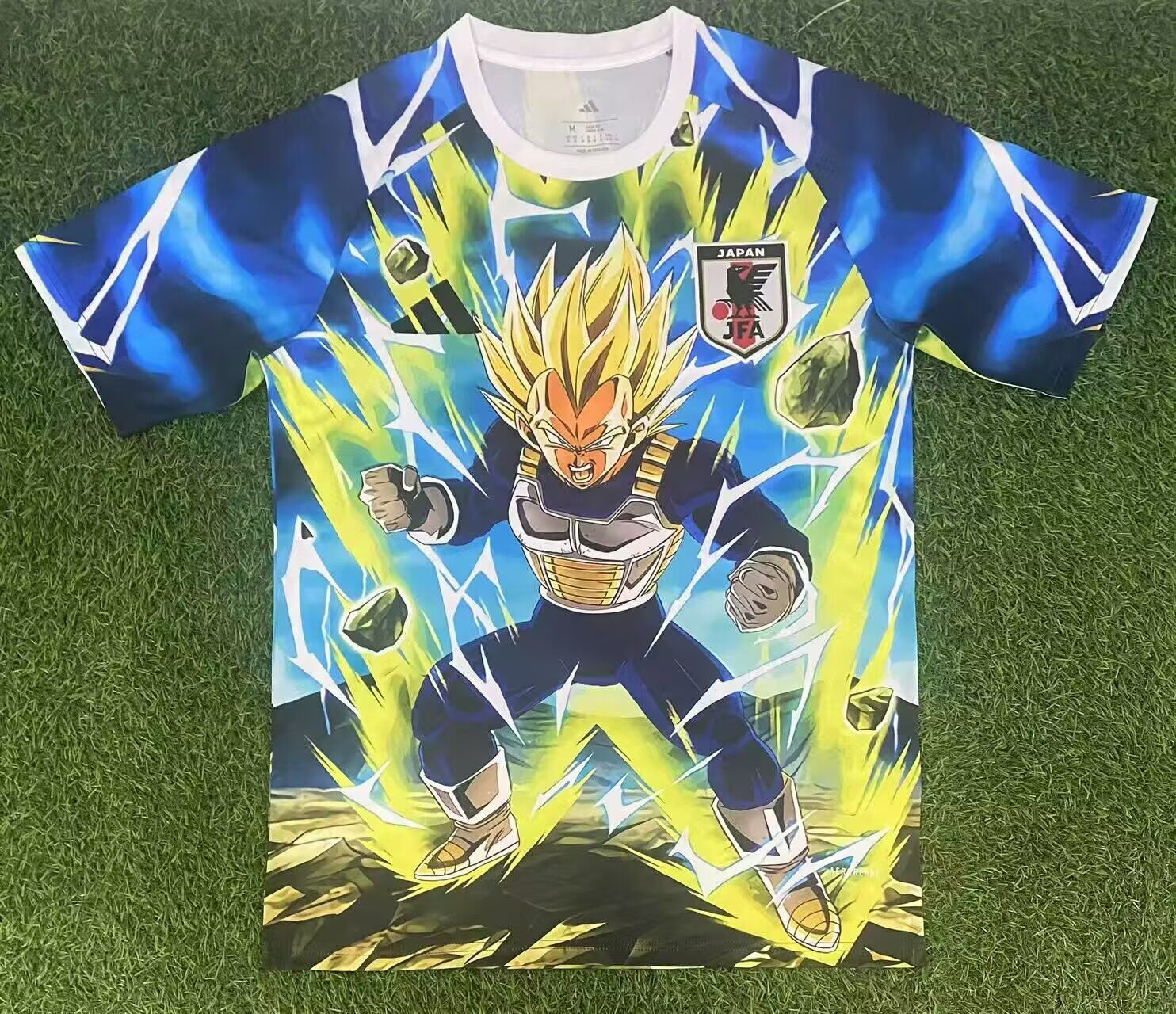 CAMISETA CONCEPTO JAPÓN x DRAGON BALL VERSIÓN FAN