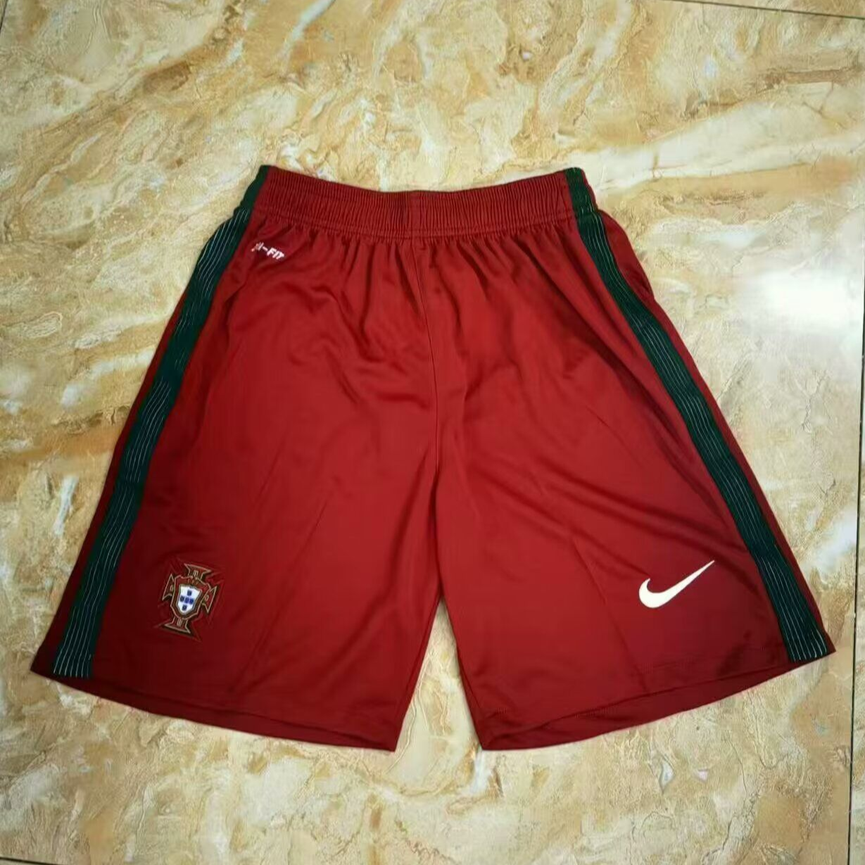 SHORTS RETRO PRIMERA EQUIPACIÓN PORTUGAL 2016