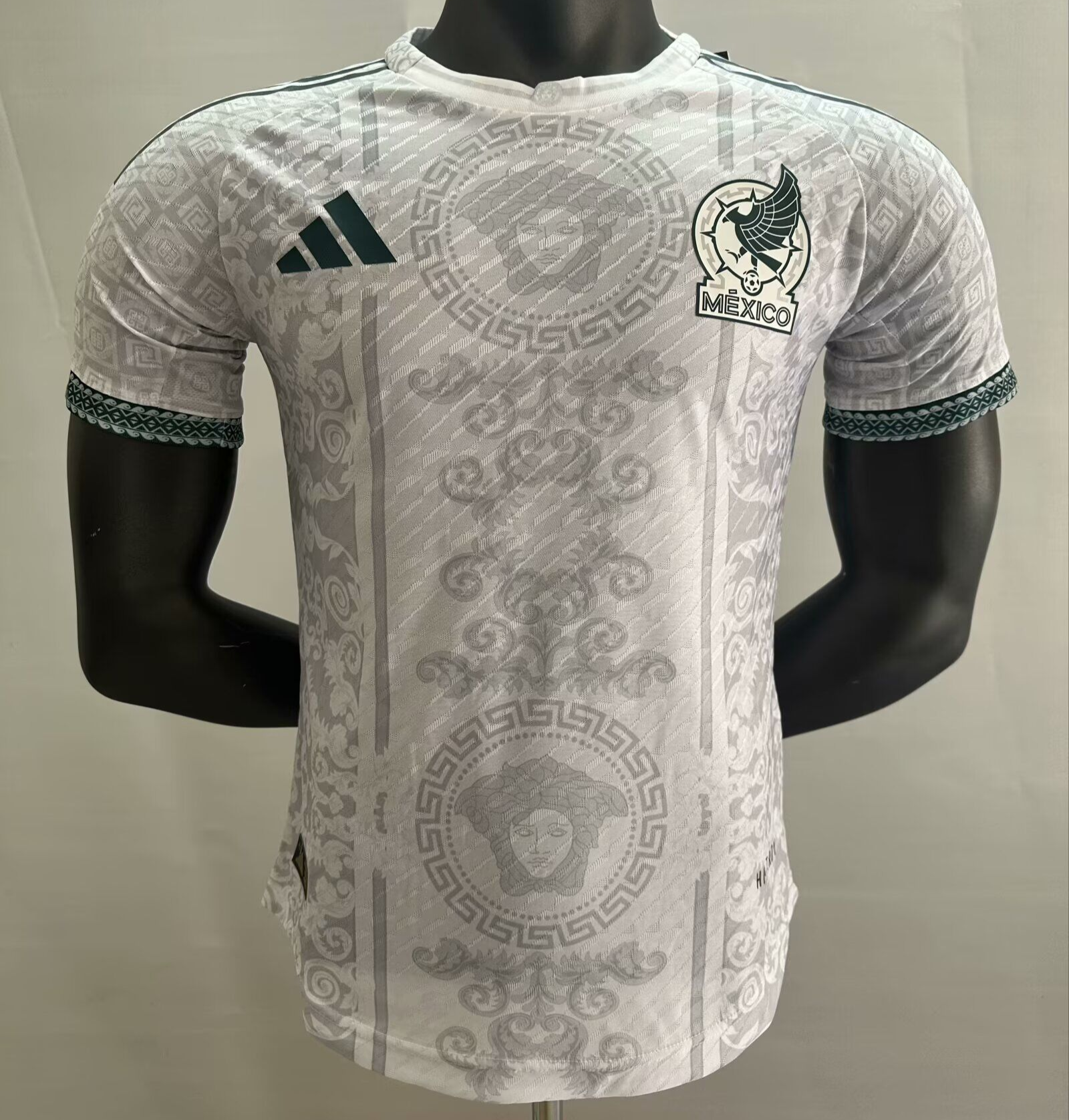 CAMISETA CONCEPTO MÉXICO VERSIÓN JUGADOR