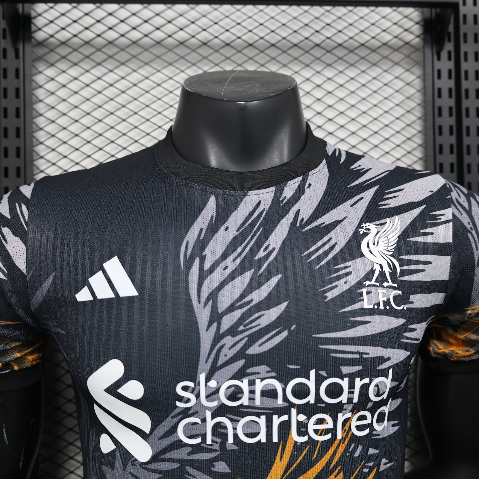 CAMISETA CONCEPTO LIVERPOOL 25/26 VERSIÓN JUGADOR - Imagen 2