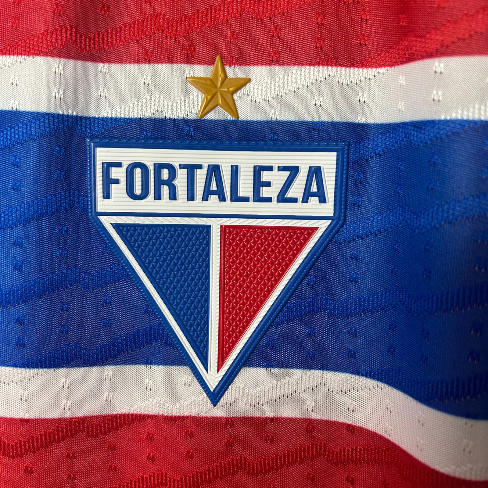 CAMISETA PRIMERA EQUIPACIÓN FORTALEZA 2025 VERSIÓN FAN - Imagen 4
