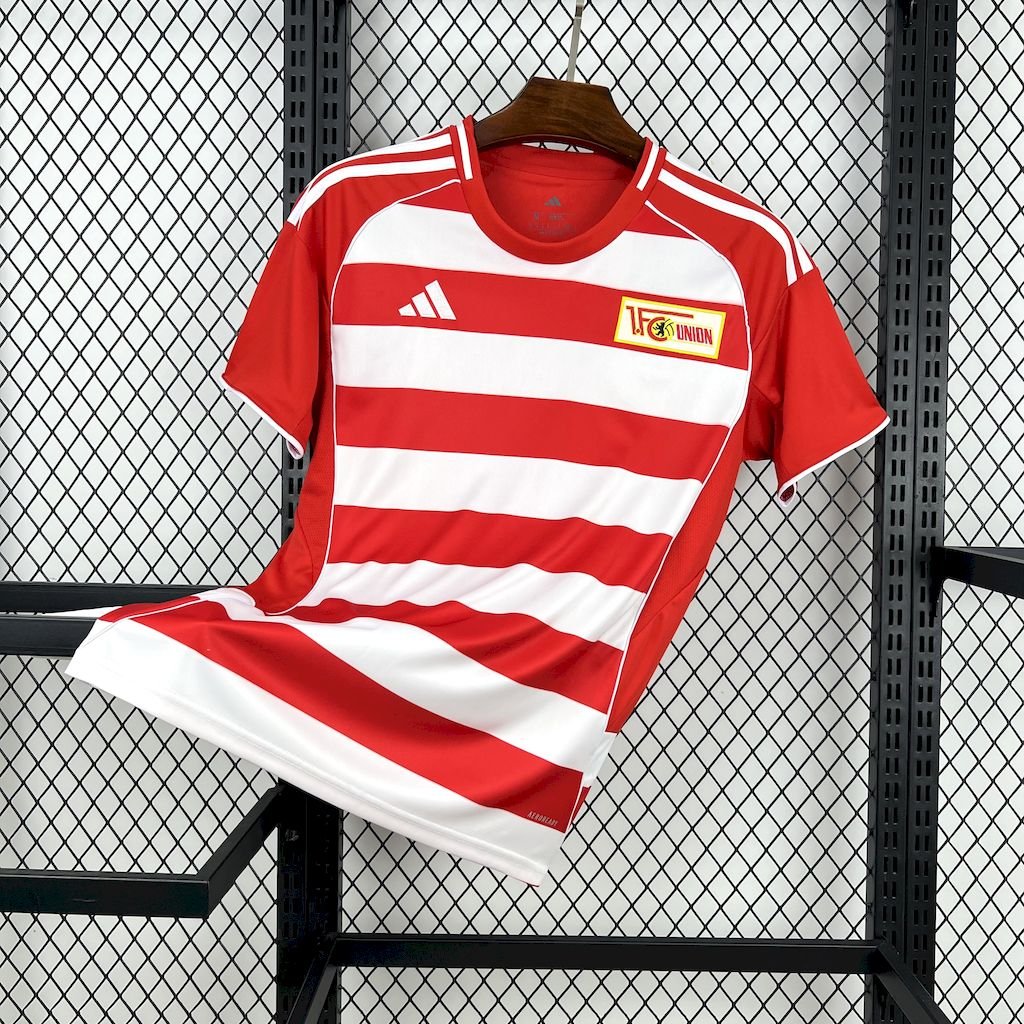 CAMISETA PRIMERA EQUIPACIÓN UNION BERLIN 25/26 VERSIÓN FAN