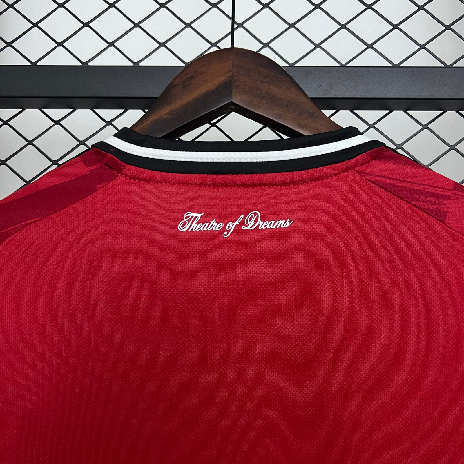 CAMISETA PRIMERA EQUIPACIÓN MANCHESTER UNITED 25/26 VERSIÓN FAN - Imagen 9