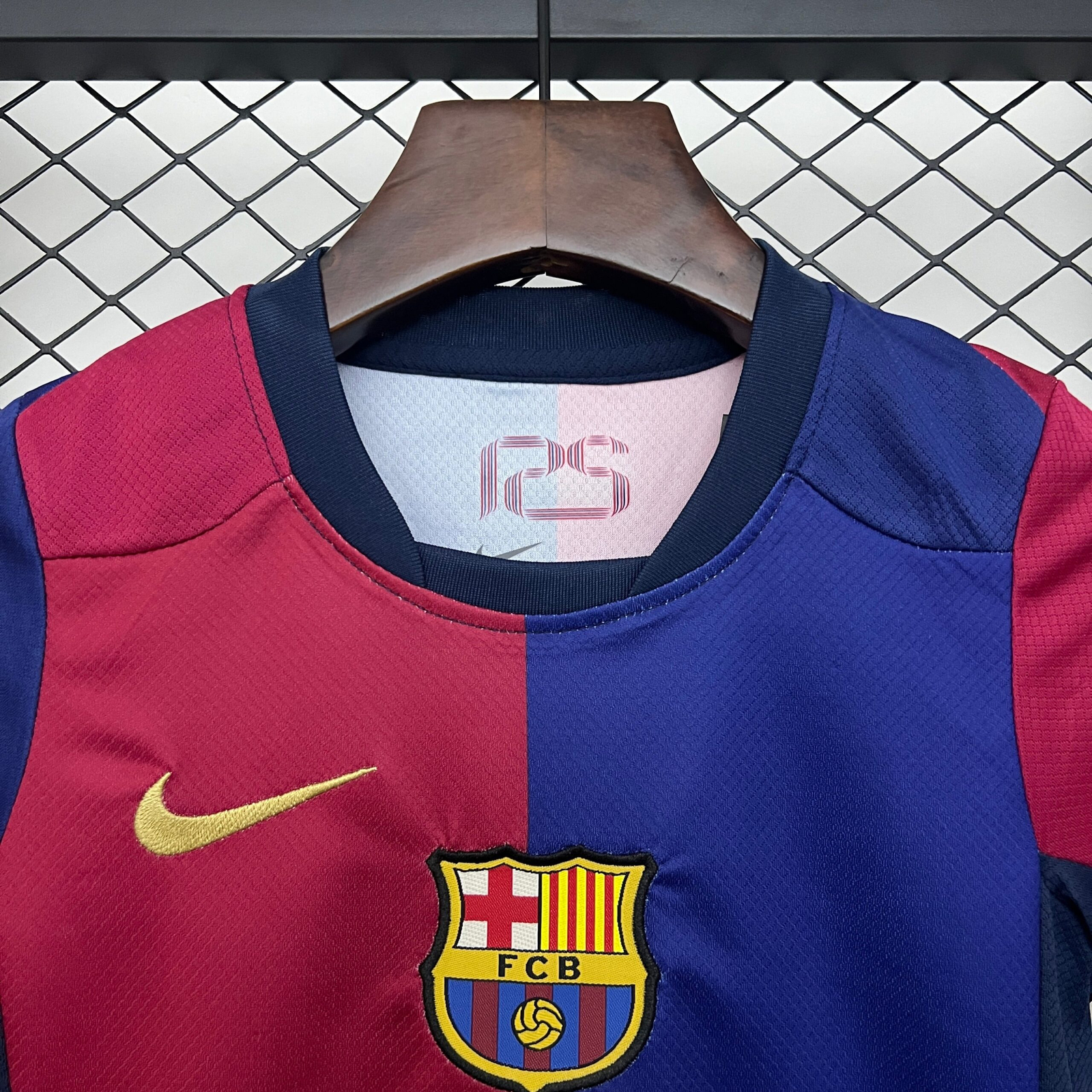 CAMISETA PRIMERA EQUIPACIÓN BARCELONA x TRAVIS SCOTT 24/25 VERSIÓN INFANTIL - Imagen 2