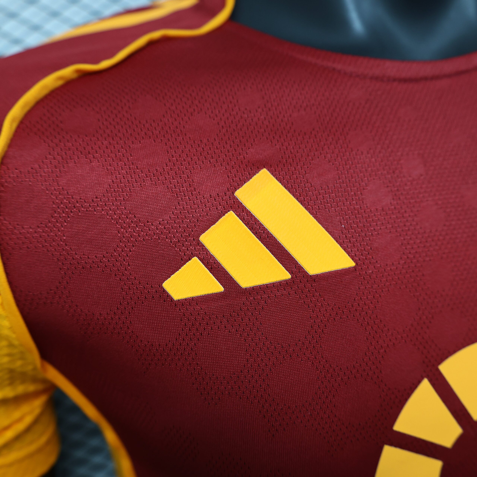 CAMISETA PRIMERA EQUIPACIÓN AS ROMA 25/26 VERSIÓN JUGADOR - Imagen 4
