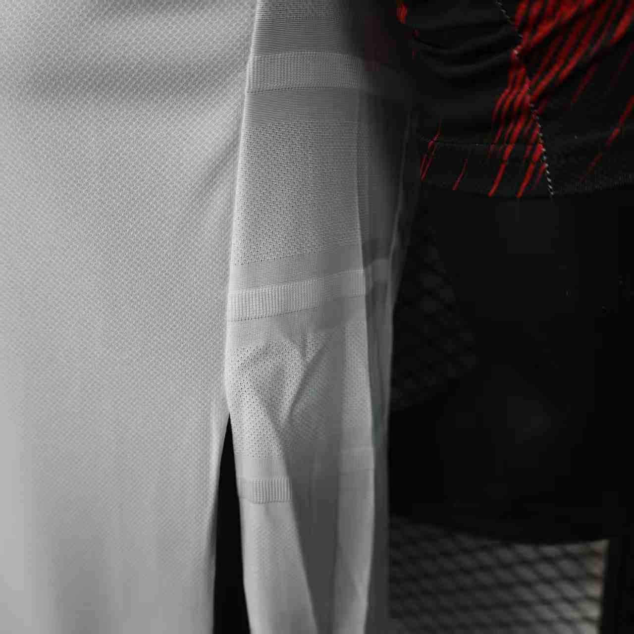 CAMISETA SEGUNDA EQUIPACIÓN FLAMENGO 2025 VERSIÓN JUGADOR - Imagen 7