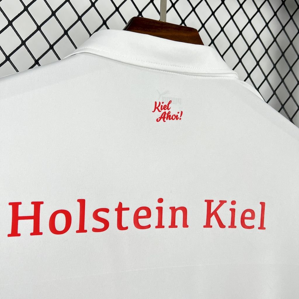 CAMISETA EDICIÓN ESPECIAL HOLSTEIN KIEL 24/25 VERSIÓN FAN - Imagen 8