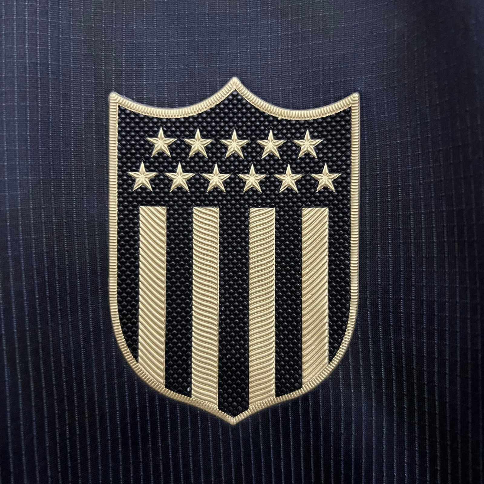 CAMISETA SEGUNDA EQUIPACIÓN PEÑAROL 2025 VERSIÓN FAN - Imagen 4