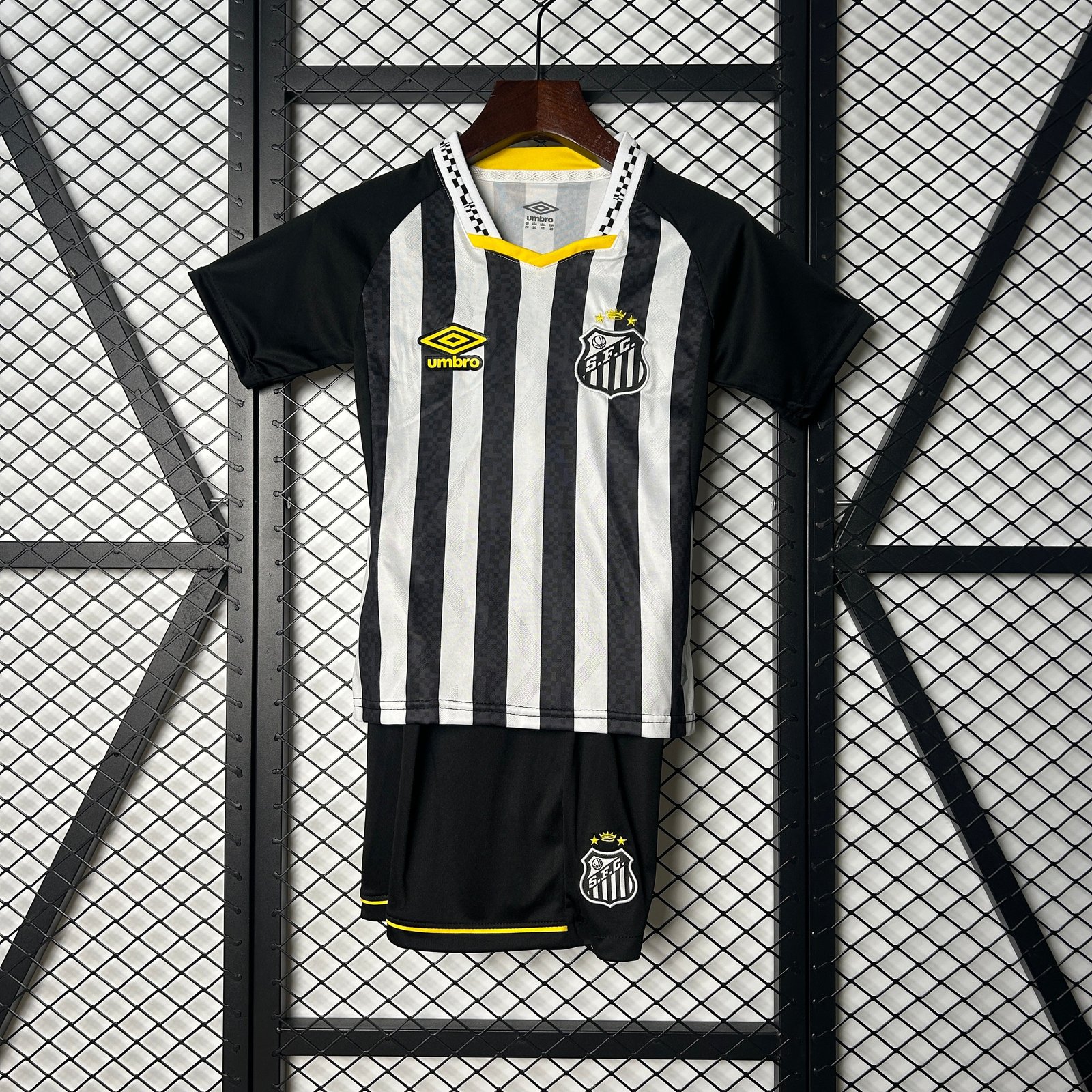 CAMISETA SEGUNDA EQUIPACIÓN SANTOS 2025 VERSIÓN INFANTIL