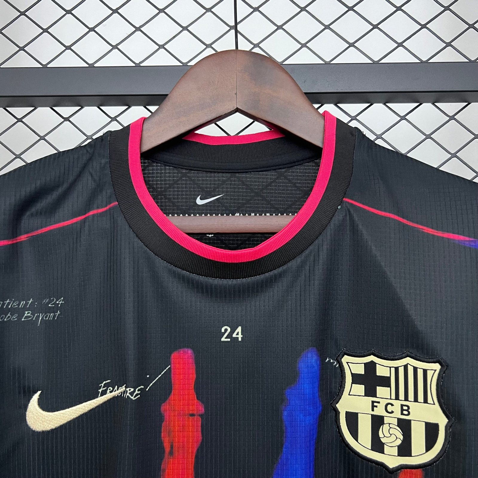 CAMISETA CONCEPTO BARCELONA 25/26 VERSIÓN FAN - Imagen 2