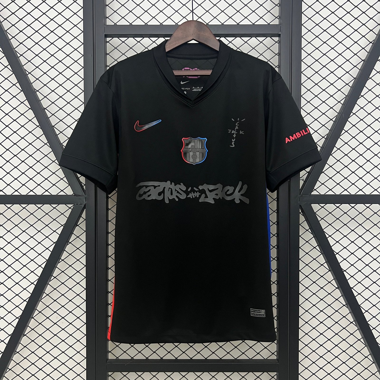 CAMISETA SEGUNDA EQUIPACIÓN BARCELONA x TRAVIS SCOTT 24/25 VERSIÓN FAN