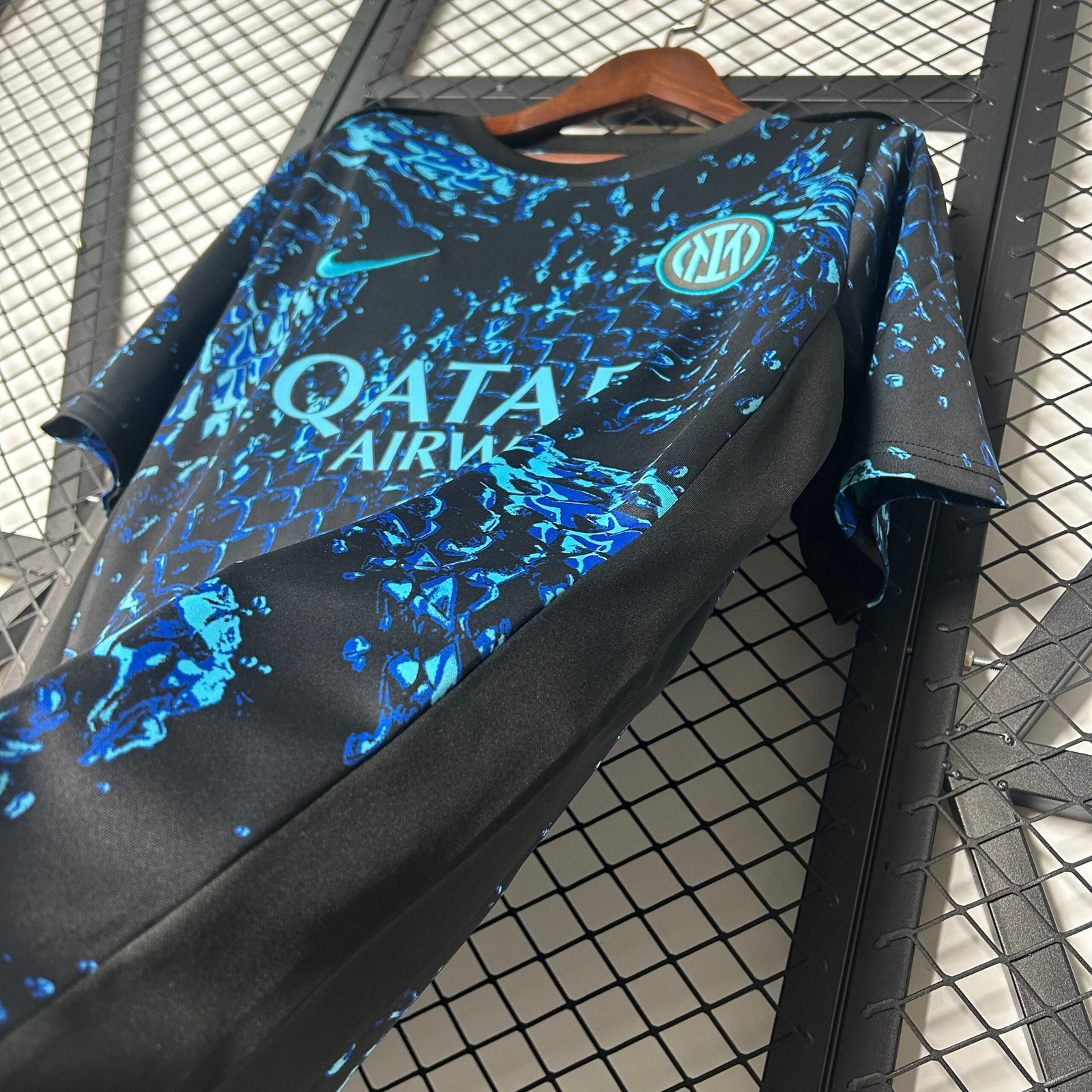 CAMISETA ENTRENAMIENTO INTER DE MILAN 25/26 VERSIÓN FAN - Imagen 6