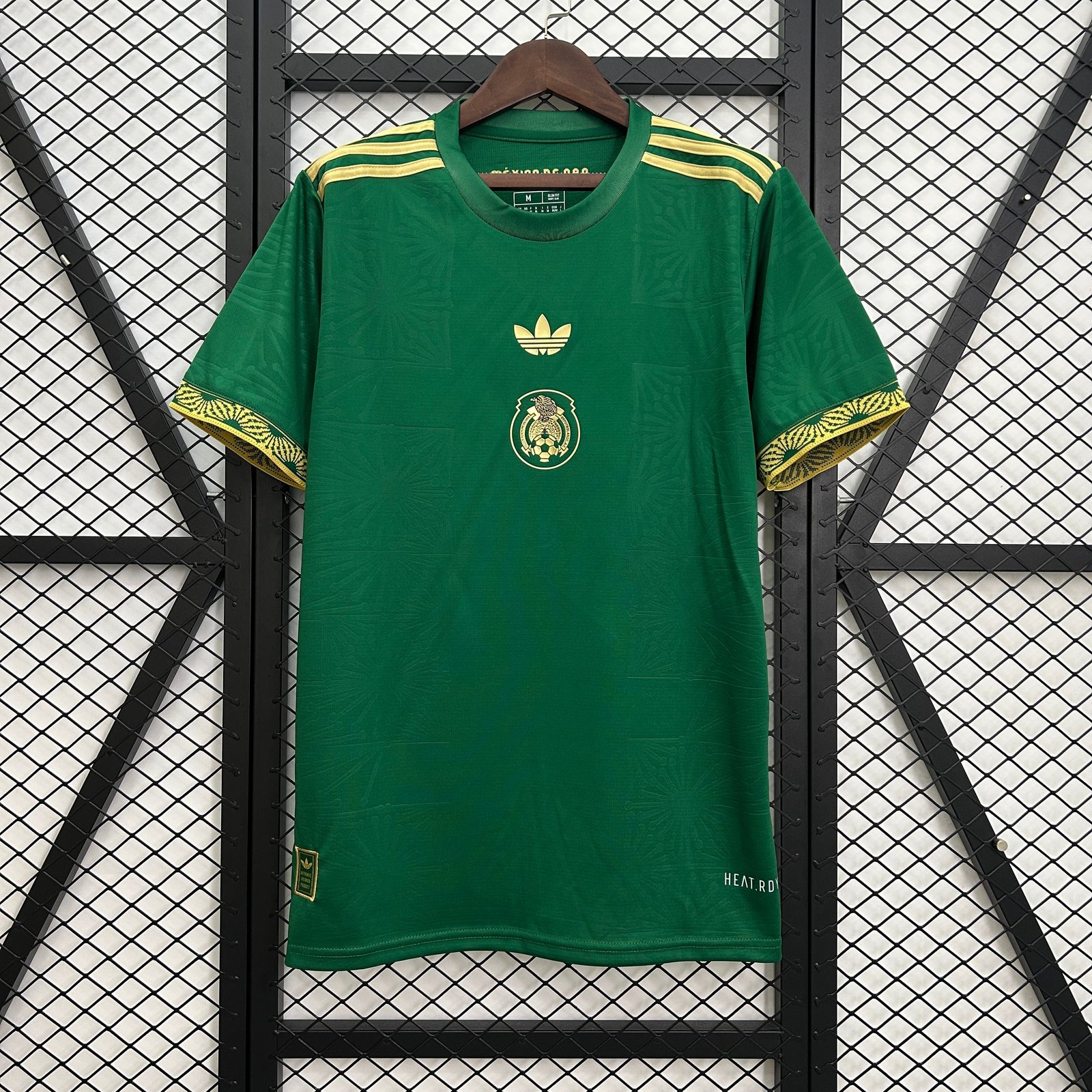 CAMISETA CONCEPTO MÉXICO 2025 VERSIÓN FAN