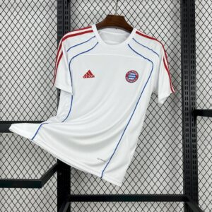 CAMISETA ENTRENAMIENTO BAYERN MUNICH 25/26 VERSIÓN FAN