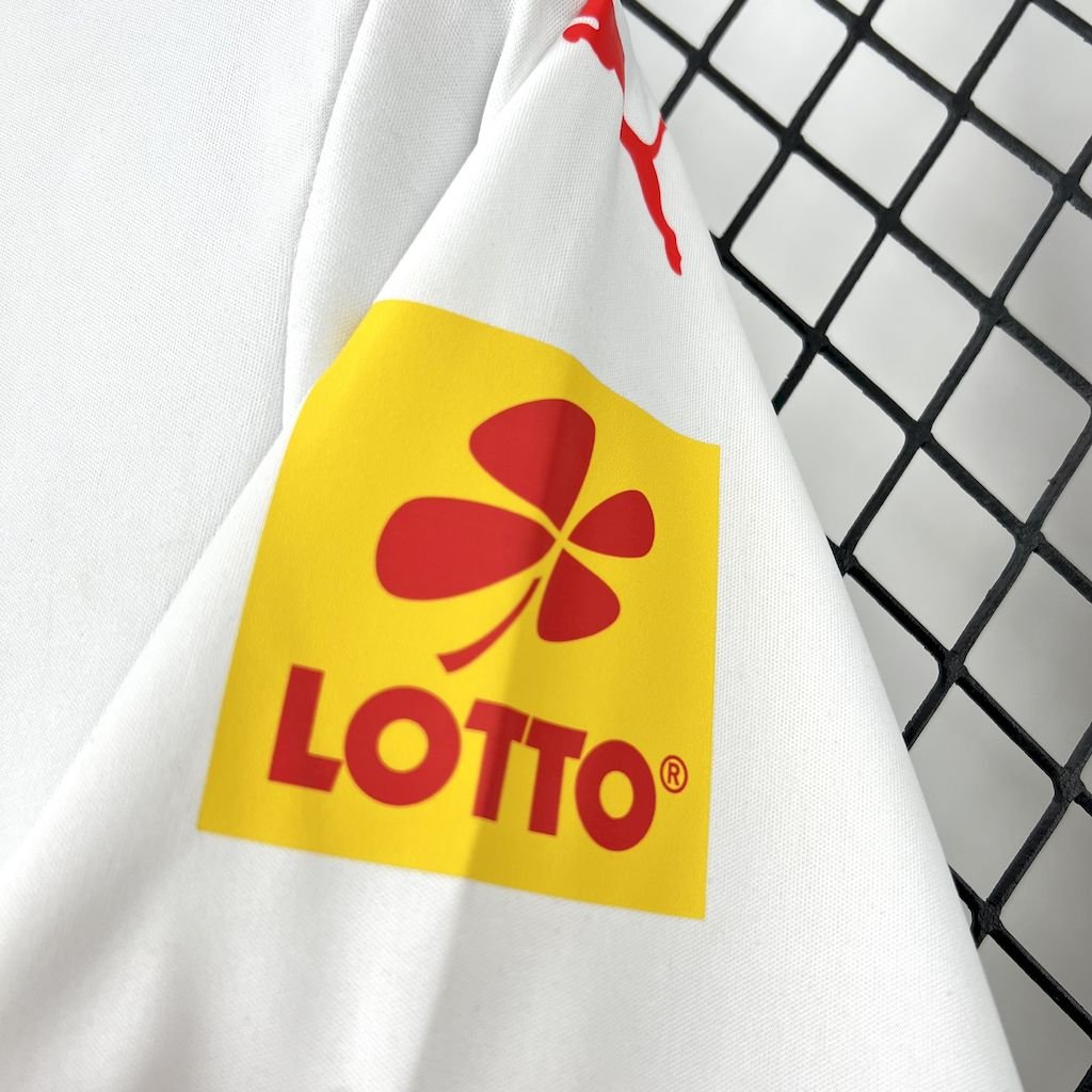 CAMISETA EDICIÓN ESPECIAL HOLSTEIN KIEL 24/25 VERSIÓN FAN - Imagen 6