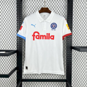 CAMISETA EDICIÓN ESPECIAL HOLSTEIN KIEL 24/25 VERSIÓN FAN
