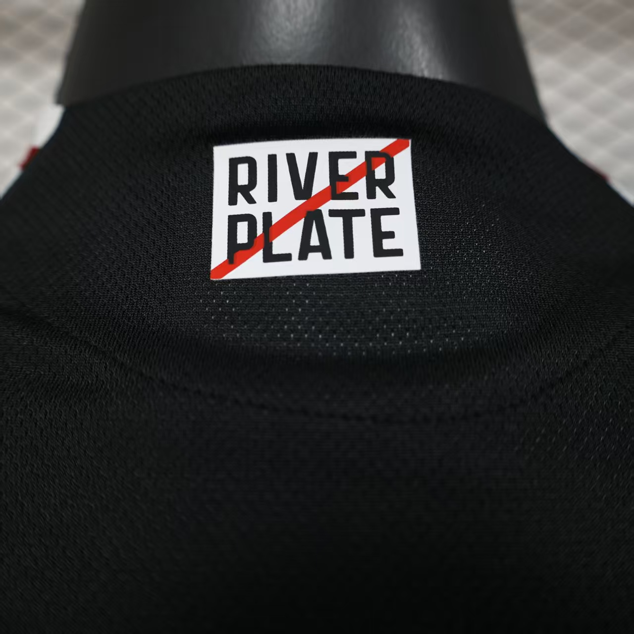 CAMISETA SEGUNDA EQUIPACIÓN RIVER PLATE 2025 VERSIÓN JUGADOR - Imagen 10