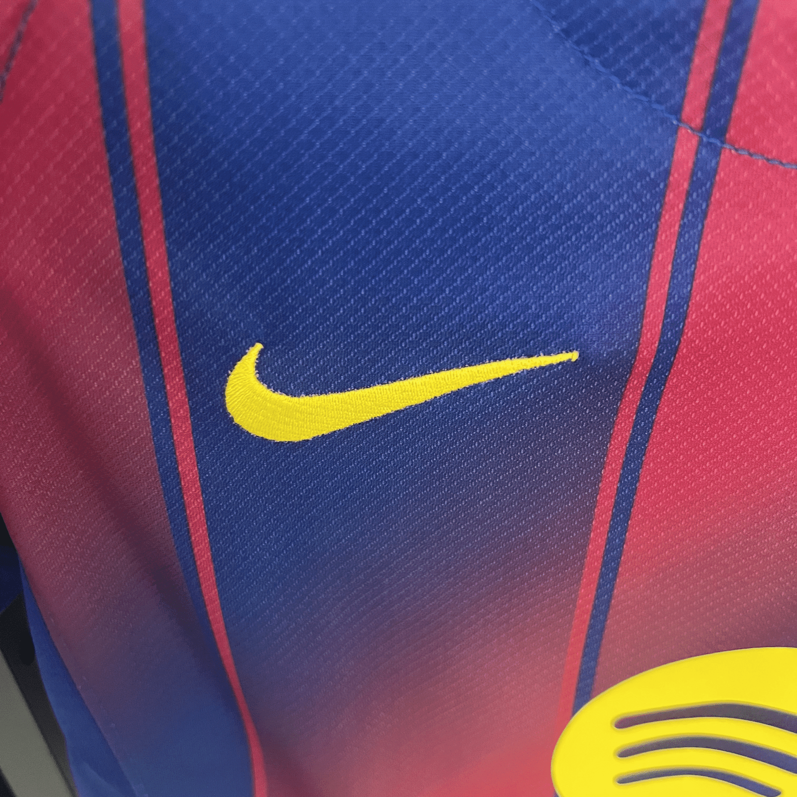 CAMISETA PRIMERA EQUIPACIÓN BARCELONA 25/26 VERSIÓN FEMENINA - Imagen 3
