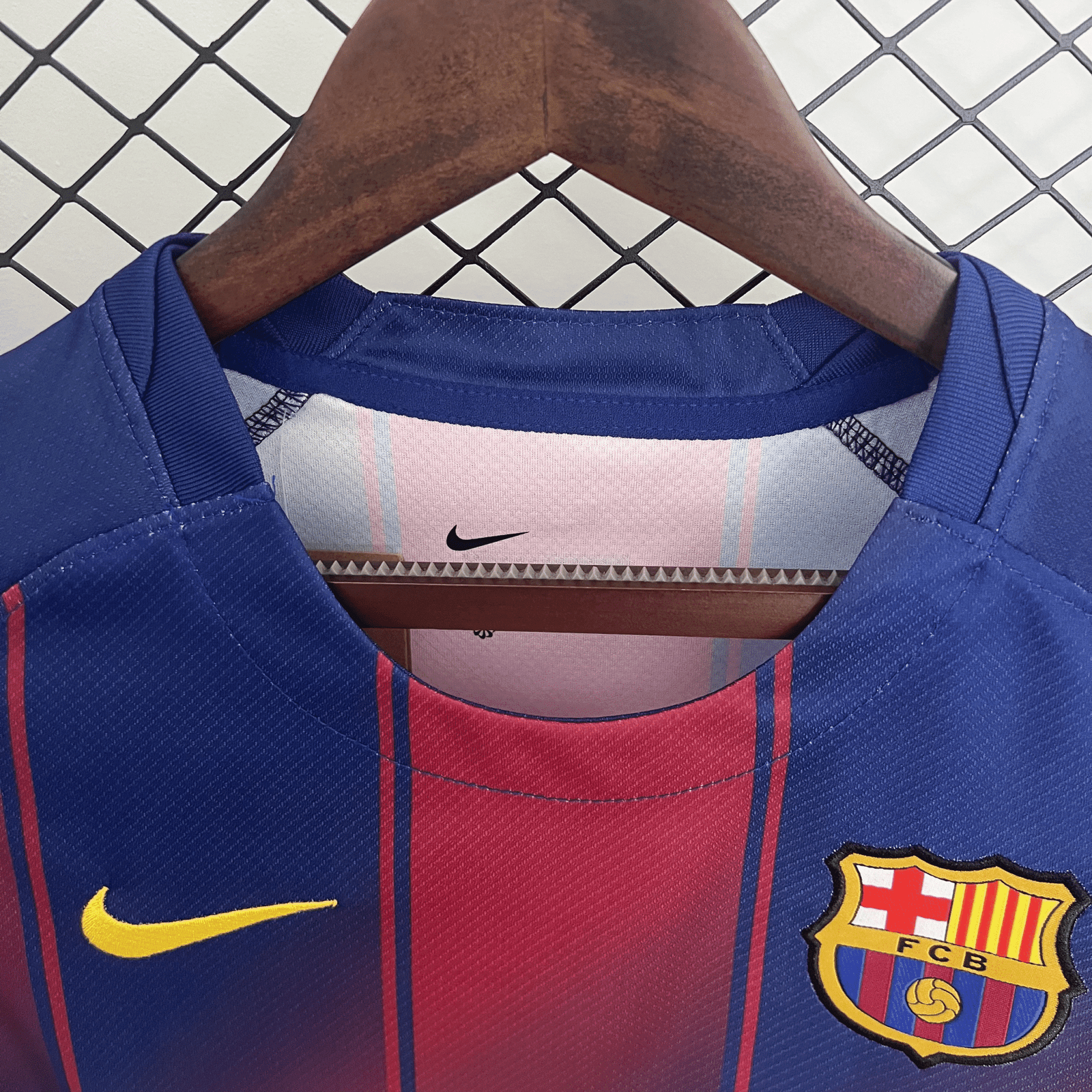 CAMISETA PRIMERA EQUIPACIÓN BARCELONA 25/26 VERSIÓN FEMENINA - Imagen 2
