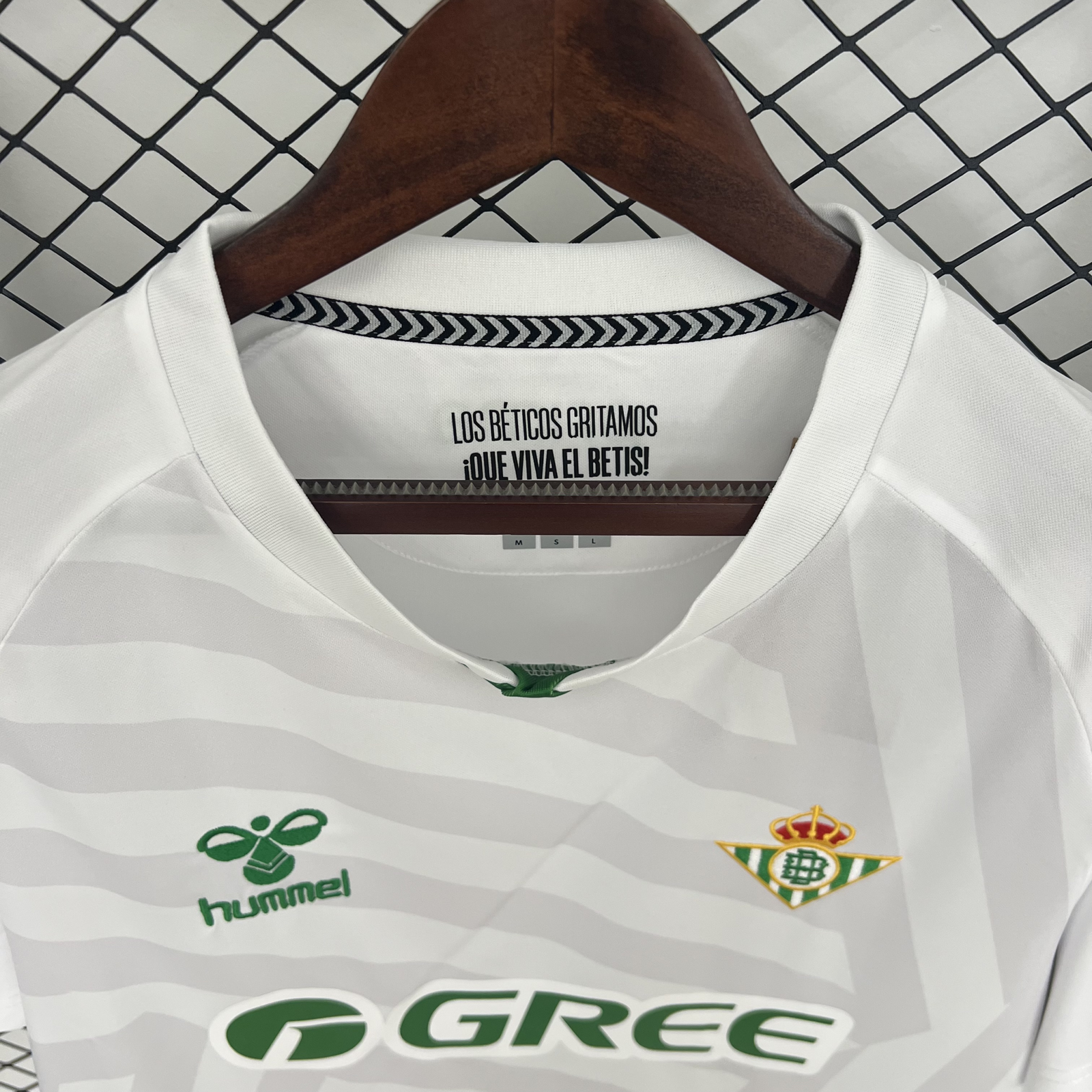 CAMISETA ARQUERO REAL BETIS 25/26 VERSIÓN FAN - Imagen 2