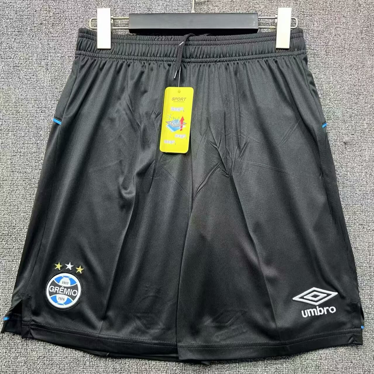 SHORTS PRIMERA EQUIPACIÓN GREMIO 2025