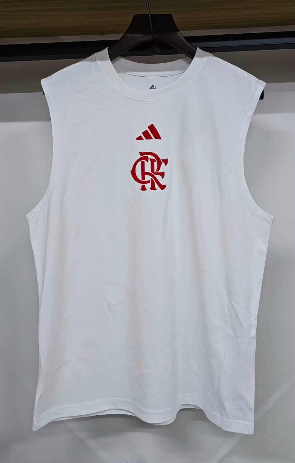 POLERA DE ALGODÓN FLAMENGO VERSIÓN SIN MANGAS