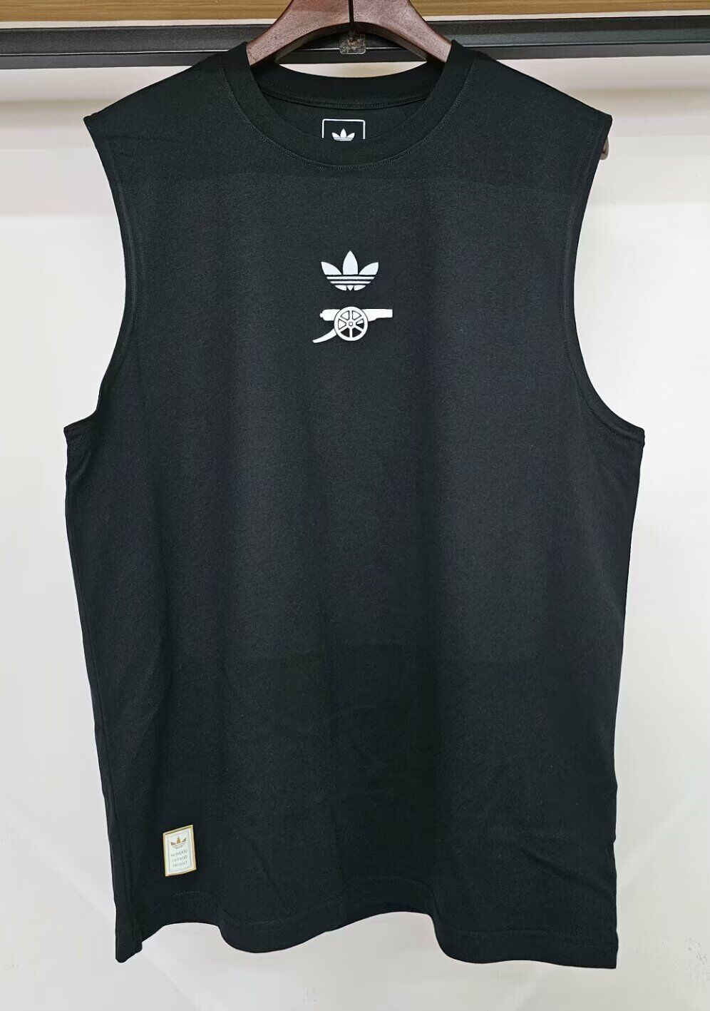 POLERA DE ALGODÓN ARSENAL VERSIÓN SIN MANGAS