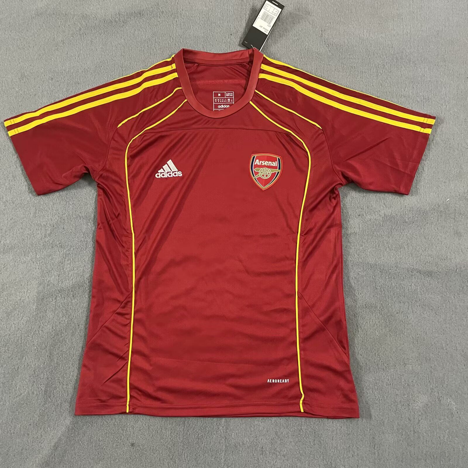 CAMISETA ENTRENAMIENTO ARSENAL 25/26 VERSIÓN FAN